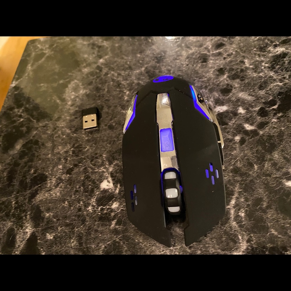 ⚡️ Wireless Color Changing Gaming Mouse ⚡️ - Picture 10 of 12